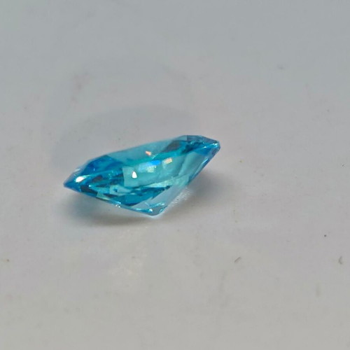 Blue Topaz semi-precious stone oval cut like new