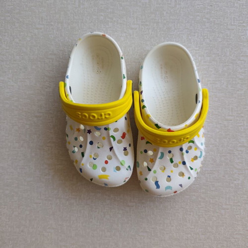 Crocs children's sandals No 9, white and yellow
