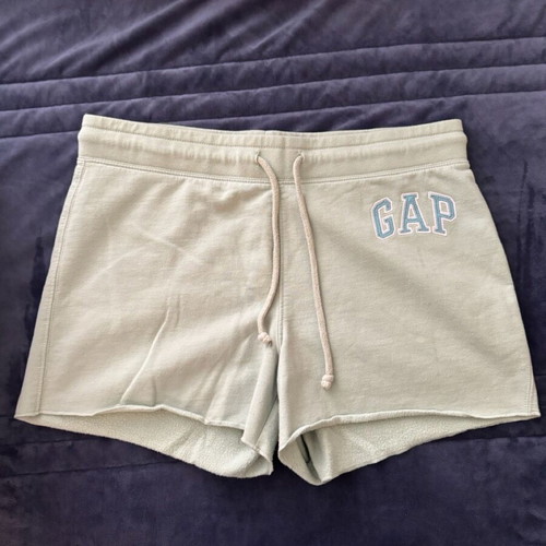 Gap women's shorts used, size Medium, green
