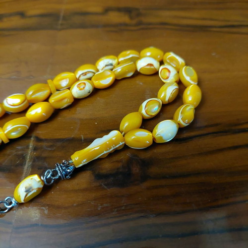 Prayer beads new with 33 beads made of rare yellow mother of pearl