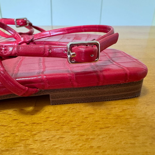 H&M red croc-embossed sandals No 39 like new