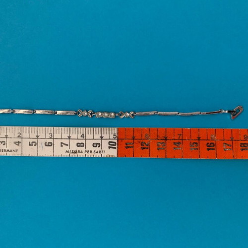 Silver bracelet like new for slender wrists