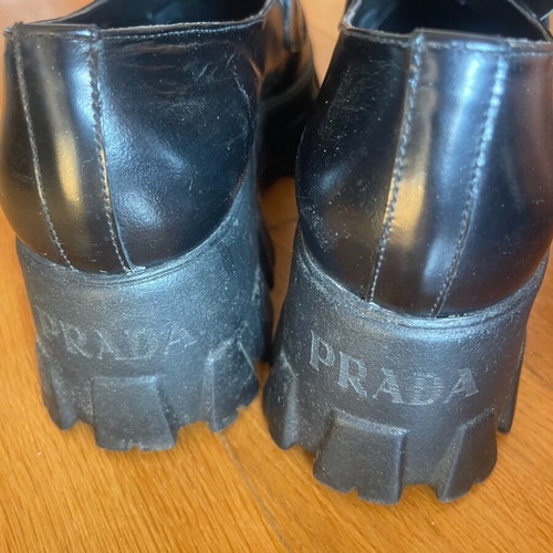 Prada shoes used, size 37, black in very good condition