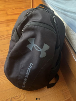Раница Under Armour, черна