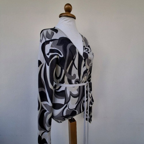 Pomodoro cardigan XL like new, white and grey