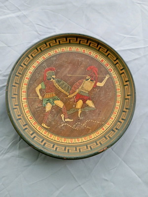 Handmade classical era plate like new with red-figure pottery design