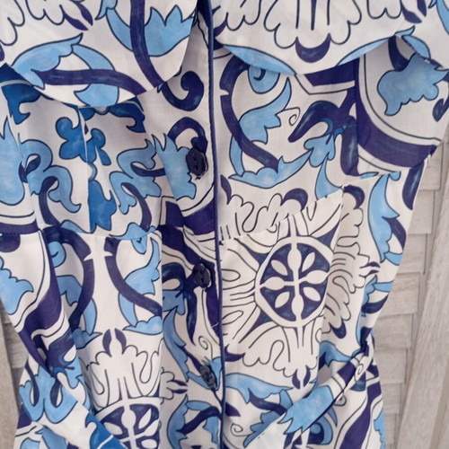 Hemithea medium dress like new, white and blue