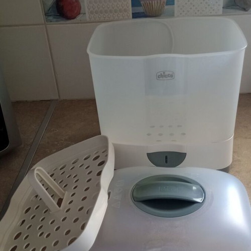 Chicco Baby Sterilizer used, large capacity, fast steam