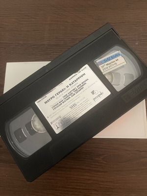 Black Hawk Down VHS movie like new, adventure with subtitles
