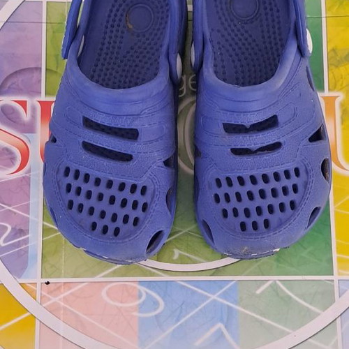 Children's sandals used, size 26, blue, in excellent condition