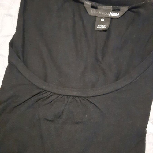 H&M blouse black with 3/4 sleeve like new, size M