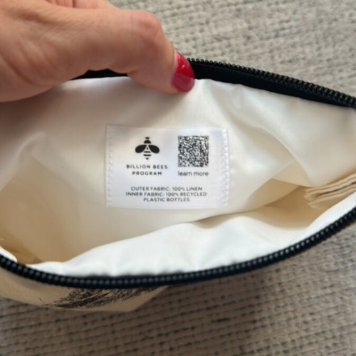 Toiletry bag like new