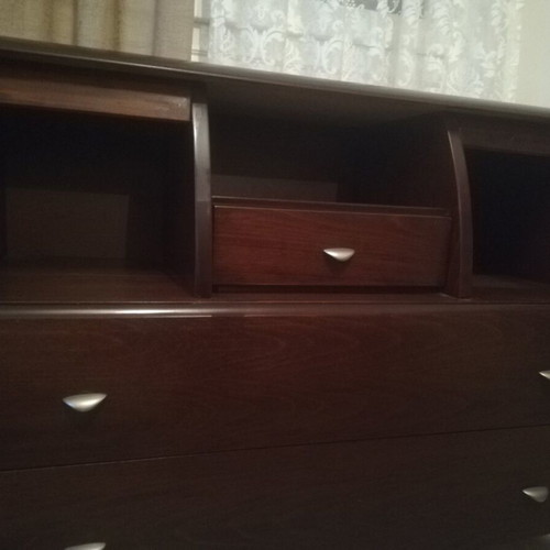 Bedroom furniture set like new, wood, complete without mattress