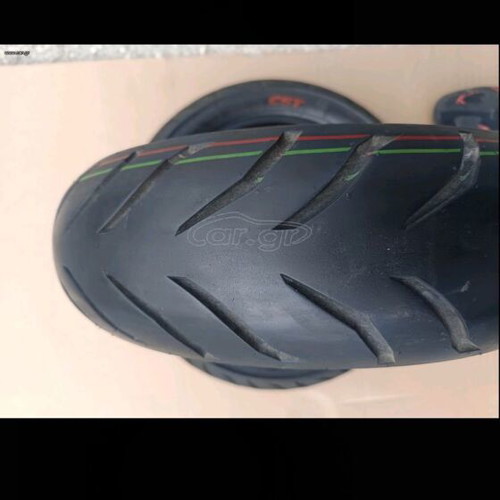 Motorcycle tires like new, front 110/80/14 59S and rear 130/70/13 63P
