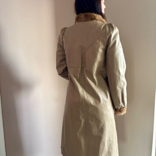 Women's 2 in 1 fur coat like new, natural fur, leather