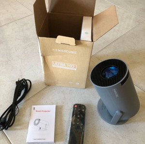 projector magiccubic hy300 καινούργιο