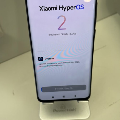 Xiaomi 12 5G 256GB like new, phone and cable only without charger