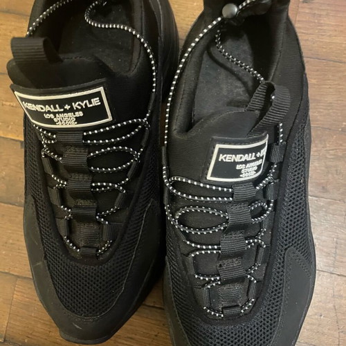 Kendall + Kylie athletic shoes like new, size 37, black