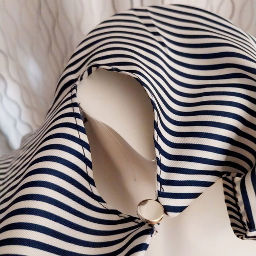 Top with ruffle sleeves like new, blue and beige, size S/M