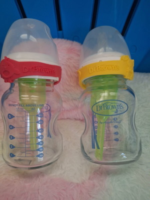 Dr. Brown's Glass Baby Bottles Natural Flow Options 150ml, like new, 2 pcs