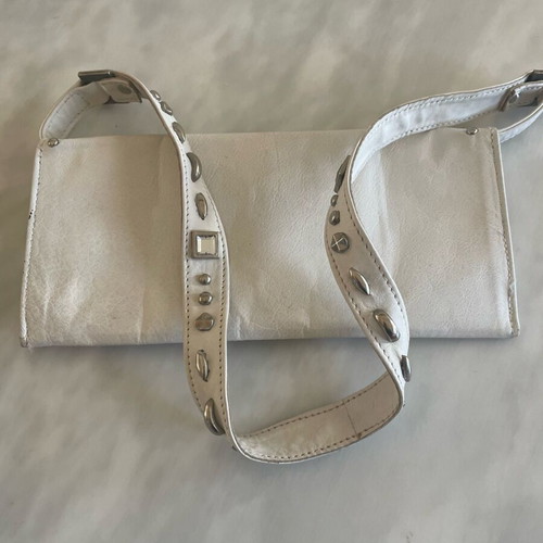 Mad Hat white shoulder bag like new