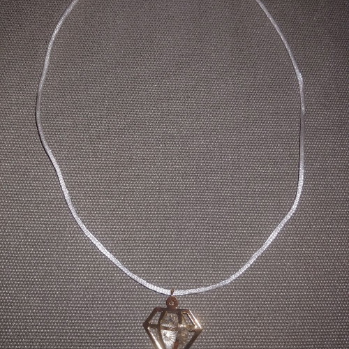 Children's faux pendant diamond design with crystal new
