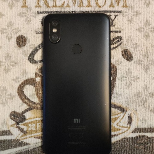 Xiaomi Mi A2 4GB/64GB Black Android One smartphone