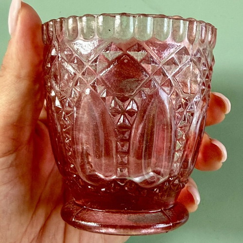 Glass candle holders like new, set of 3