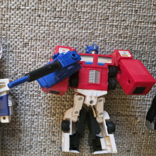 Transformers Earthspark Deluxe Optimus Prime 1993 figure used, very good condition