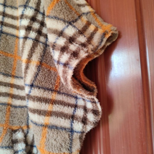 Checked coat jacket new, one size, with hood and pockets