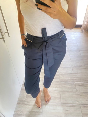 Kiwe pants new size M blue with belt and metal details