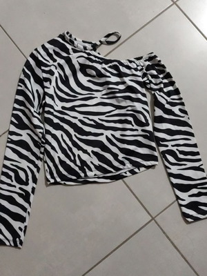 Women's blouse with animal print like new, one size