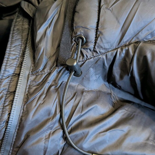Zara warm vest size S like new, black