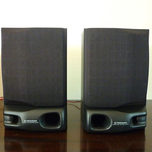 Pioneer 30W 8Ω speakers used in very good condition