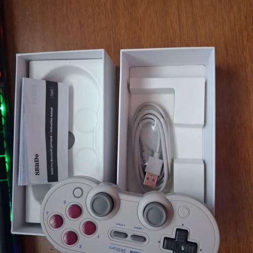 8BitDo Pro Bluetooth Gamepad like new for Nintendo Switch and more