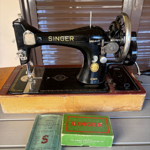 Singer 128K hand-crank sewing machine used, 1958 vintage
