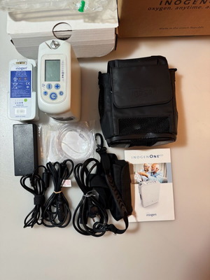 Portable oxygen concentrator Inogen One G5 with large 16 cell battery like new
