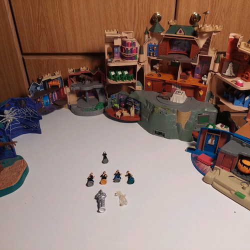 Hogwarts Castle Playset Harry Potter 2001 Mattel used collectible