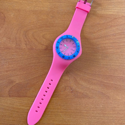 Loisir women's watch pink rubber like new
