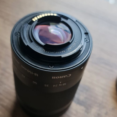 Canon EF-M 18-150mm f/3.5-6.3 IS STM lens like new
