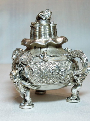 Brass Asian art floor incense burner 19th century used