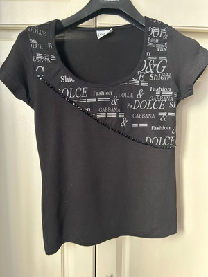 Dolce & Gabbana black short-sleeve blouse like new, size S