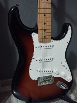 Fender Stratocaster Player Series like new, made in Mexico