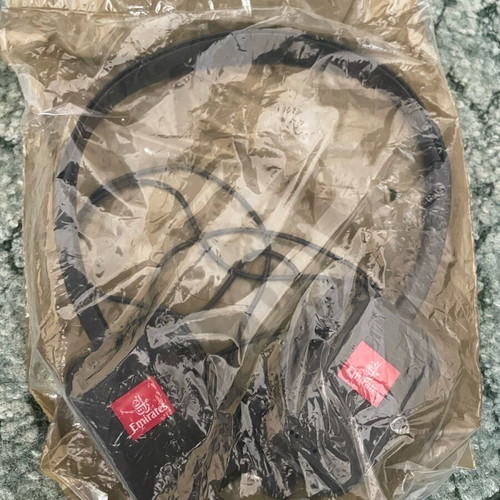 Emirates Vintage OnEar Headphones with Adapter new