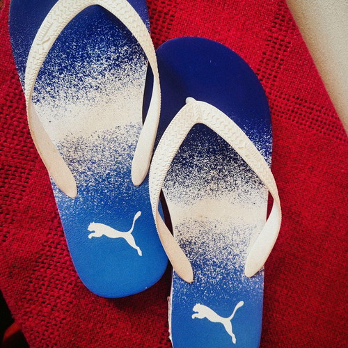 Puma flip-flops size 43 new, white and blue