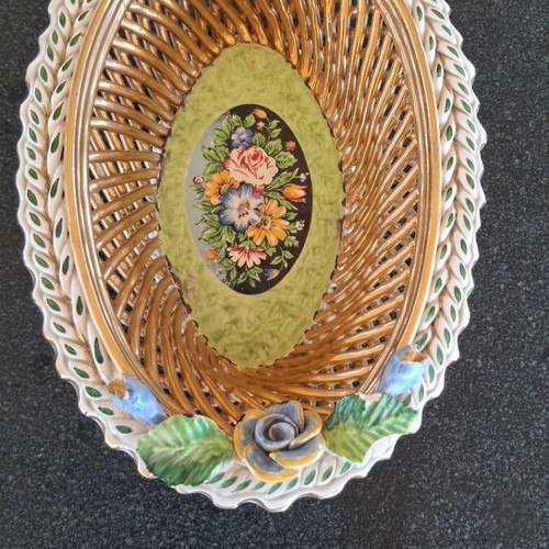 Ceramic decorative Kerafina plate like new, 24 cm
