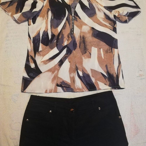 Top and shorts like new, multicolor and black