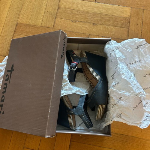 Tamaris sandals like new, size 39, blue