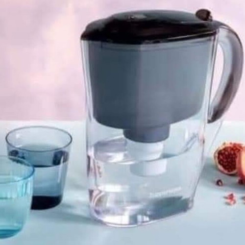 Pure Water Filter Pitcher 2.6 Liters with 2 Replacement Filters New
