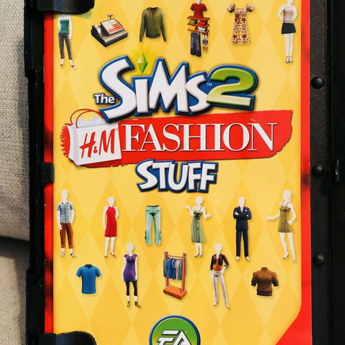 The Sims 2 H&M Fashion Stuff PC CD used expansion
